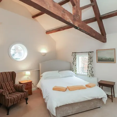 The Old Milk House * Sexhow